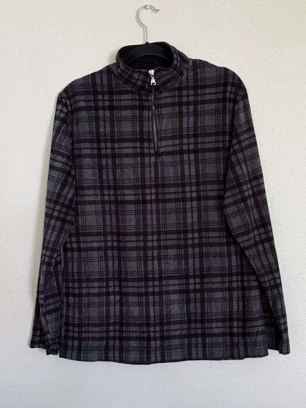NorthCrest Fleece 1/4 Zip Pullover Plaid Grey Black Medium Gorpcore Cabin